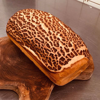 Afbeelding van Wit vloer tijger tarwe brood
